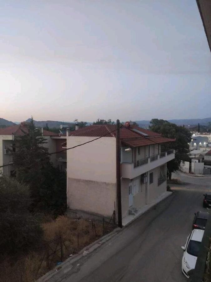 Όμορφο Και Ευρύχωρο Διαμέρισμα Με Θέα! Apartamento Nauplia Exterior foto